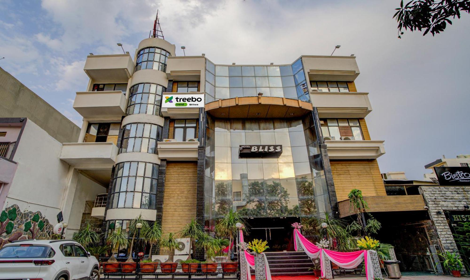 Hotel Treebo Bliss Jaipur Exterior foto